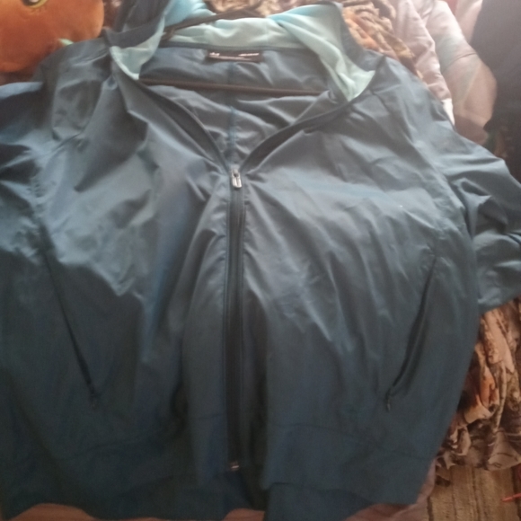 Hoddies - Picture 7 of 7